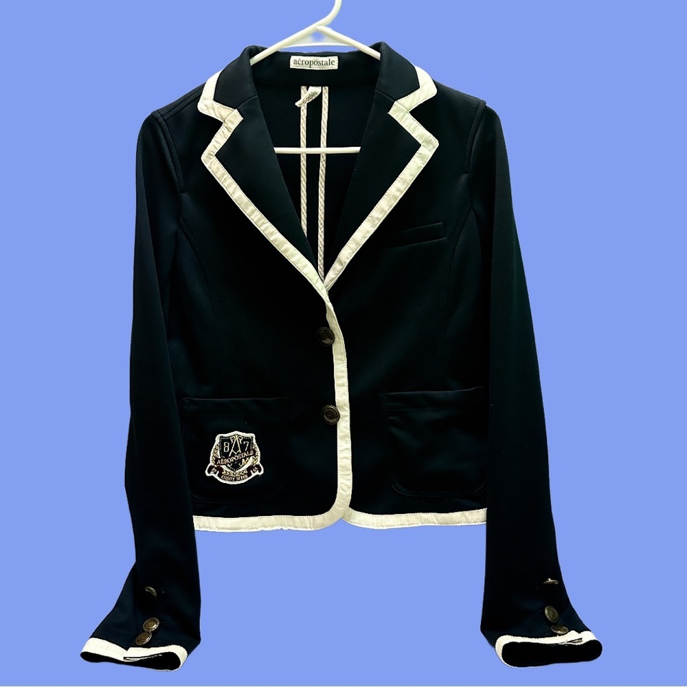Aeropostale Collegiate Crest Patch  Navy Blazer with Cream Trim size M